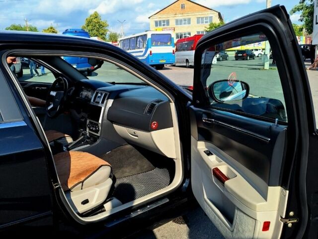 Черный Крайслер 300C, объемом двигателя 3.5 л и пробегом 275 тыс. км за 8200 $, фото 6 на Automoto.ua