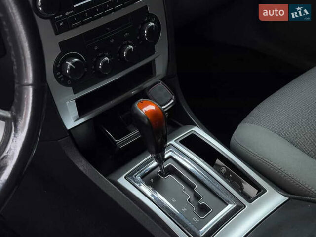 Чорний Крайслер 300C, об'ємом двигуна 2.99 л та пробігом 380 тис. км за 8500 $, фото 7 на Automoto.ua