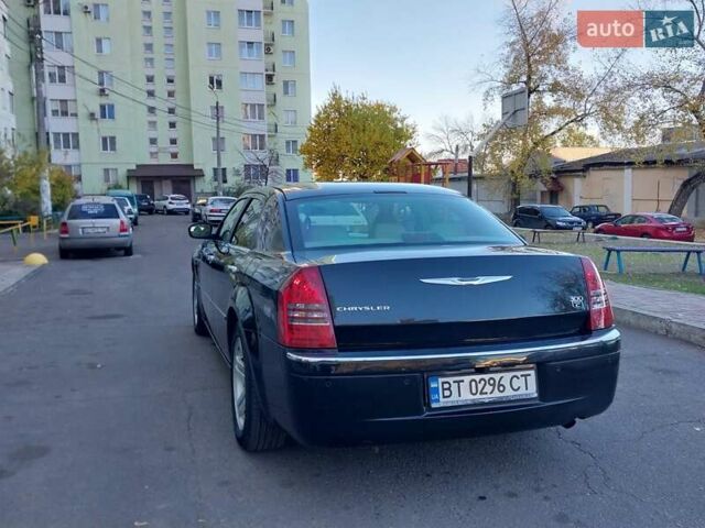 Чорний Крайслер 300C, об'ємом двигуна 2.74 л та пробігом 262 тис. км за 7250 $, фото 7 на Automoto.ua