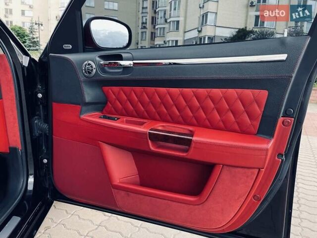 Черный Крайслер 300C, объемом двигателя 5.7 л и пробегом 77 тыс. км за 11500 $, фото 10 на Automoto.ua