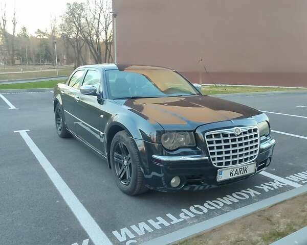 Чорний Крайслер 300C, об'ємом двигуна 2.74 л та пробігом 245 тис. км за 7000 $, фото 1 на Automoto.ua
