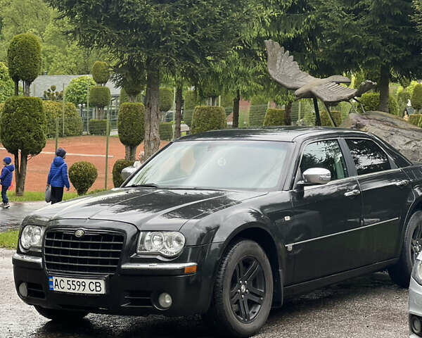 Чорний Крайслер 300C, об'ємом двигуна 3.52 л та пробігом 409 тис. км за 7999 $, фото 18 на Automoto.ua
