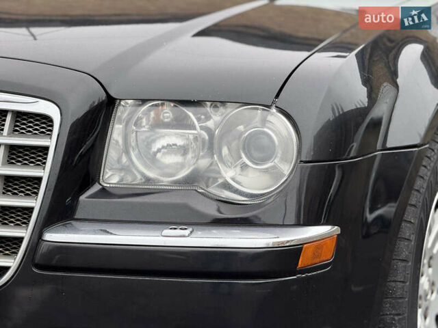 Чорний Крайслер 300C, об'ємом двигуна 2.74 л та пробігом 232 тис. км за 6500 $, фото 6 на Automoto.ua