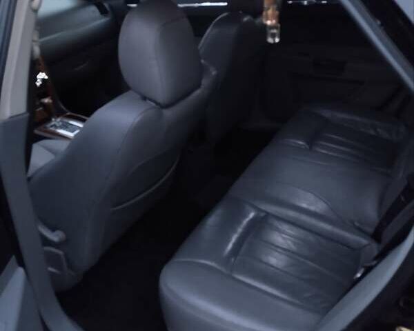 Черный Крайслер 300C, объемом двигателя 2.74 л и пробегом 356 тыс. км за 6500 $, фото 8 на Automoto.ua