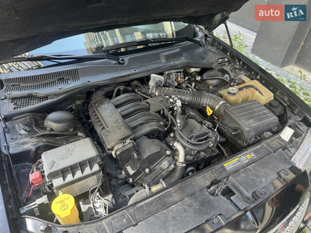 Чорний Крайслер 300C, об'ємом двигуна 2.74 л та пробігом 181 тис. км за 7500 $, фото 17 на Automoto.ua