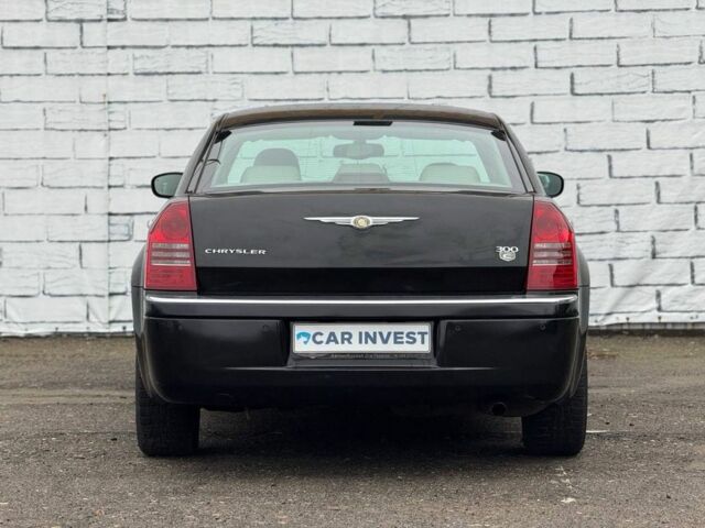 Черный Крайслер 300C, объемом двигателя 2.7 л и пробегом 235 тыс. км за 6500 $, фото 15 на Automoto.ua