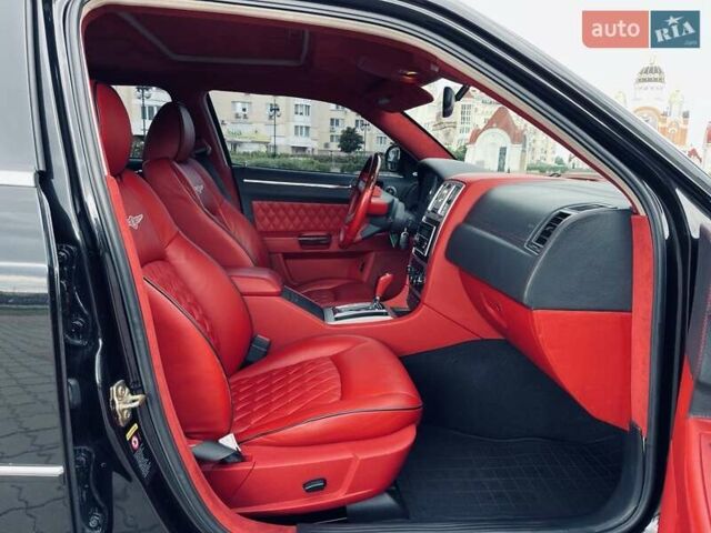 Черный Крайслер 300C, объемом двигателя 5.7 л и пробегом 77 тыс. км за 11500 $, фото 9 на Automoto.ua