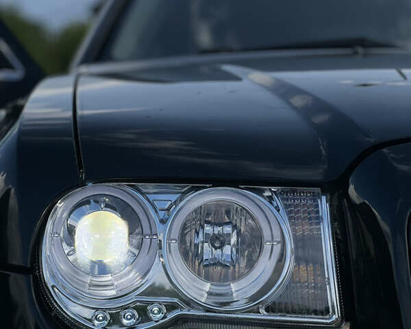 Чорний Крайслер 300C, об'ємом двигуна 3.52 л та пробігом 409 тис. км за 7999 $, фото 5 на Automoto.ua