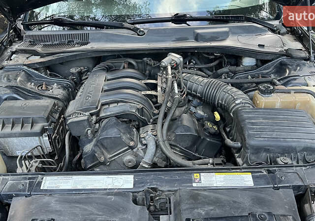 Чорний Крайслер 300C, об'ємом двигуна 2.7 л та пробігом 165 тис. км за 6699 $, фото 17 на Automoto.ua
