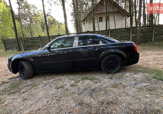 Чорний Крайслер 300C, об'ємом двигуна 2.7 л та пробігом 165 тис. км за 6699 $, фото 32 на Automoto.ua