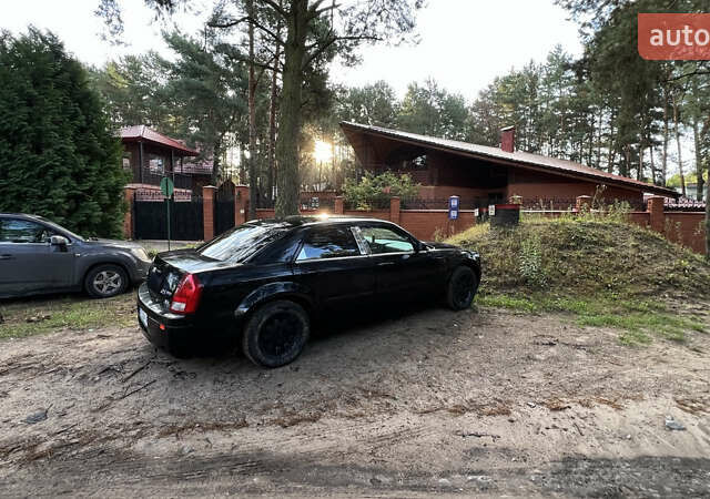 Чорний Крайслер 300C, об'ємом двигуна 2.7 л та пробігом 165 тис. км за 6699 $, фото 1 на Automoto.ua