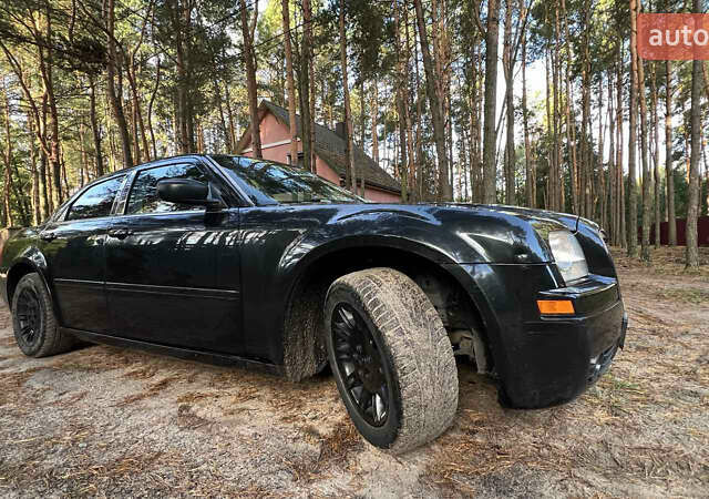 Чорний Крайслер 300C, об'ємом двигуна 2.7 л та пробігом 165 тис. км за 6699 $, фото 36 на Automoto.ua