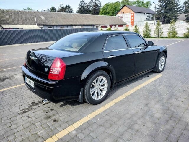 Черный Крайслер 300C, объемом двигателя 2.7 л и пробегом 167 тыс. км за 11500 $, фото 5 на Automoto.ua