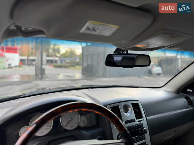 Черный Крайслер 300C, объемом двигателя 2.74 л и пробегом 220 тыс. км за 6450 $, фото 21 на Automoto.ua