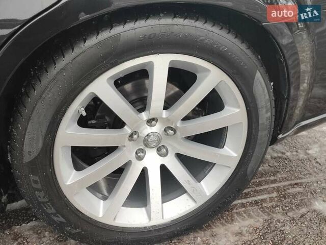 Черный Крайслер 300C, объемом двигателя 2.74 л и пробегом 220 тыс. км за 10500 $, фото 13 на Automoto.ua