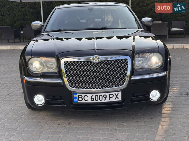 Чорний Крайслер 300C, об'ємом двигуна 2.74 л та пробігом 235 тис. км за 9750 $, фото 2 на Automoto.ua