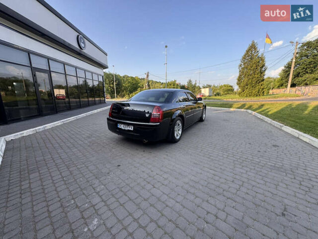 Чорний Крайслер 300C, об'ємом двигуна 2.74 л та пробігом 235 тис. км за 9750 $, фото 14 на Automoto.ua