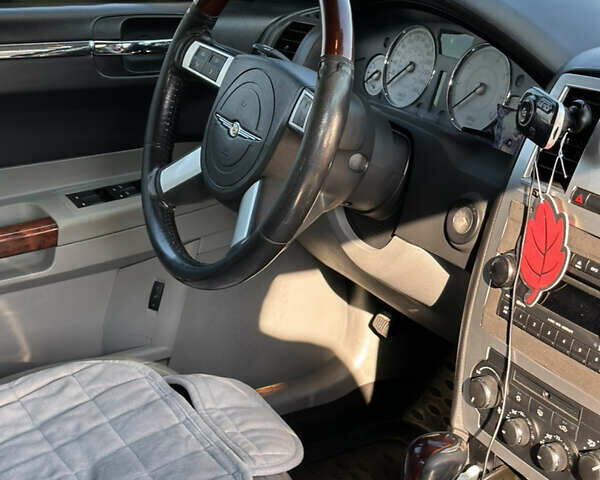 Чорний Крайслер 300C, об'ємом двигуна 2.99 л та пробігом 310 тис. км за 8700 $, фото 27 на Automoto.ua