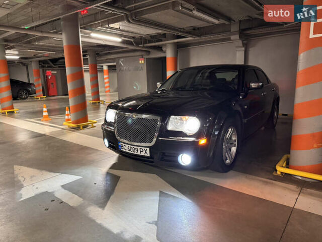 Чорний Крайслер 300C, об'ємом двигуна 2.74 л та пробігом 235 тис. км за 9750 $, фото 16 на Automoto.ua