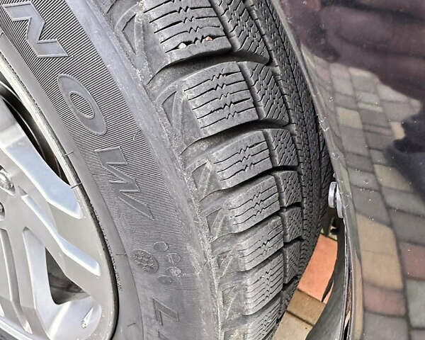 Черный Крайслер 300C, объемом двигателя 3.52 л и пробегом 143 тыс. км за 8200 $, фото 5 на Automoto.ua