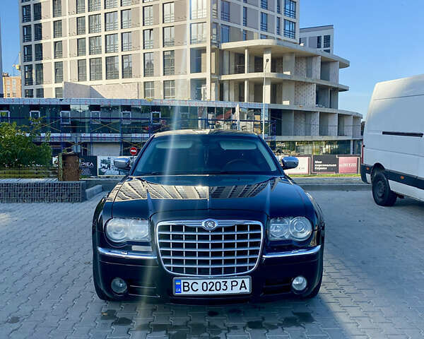Черный Крайслер 300C, объемом двигателя 3.5 л и пробегом 251 тыс. км за 8800 $, фото 3 на Automoto.ua