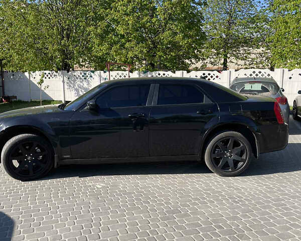 Чорний Крайслер 300C, об'ємом двигуна 2.7 л та пробігом 110 тис. км за 12000 $, фото 6 на Automoto.ua