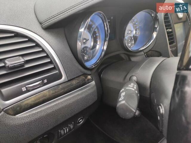 Черный Крайслер 300C, объемом двигателя 3 л и пробегом 259 тыс. км за 13000 $, фото 12 на Automoto.ua