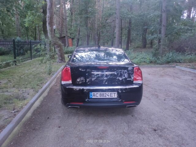 Черный Крайслер 300C, объемом двигателя 3.6 л и пробегом 144 тыс. км за 16500 $, фото 3 на Automoto.ua