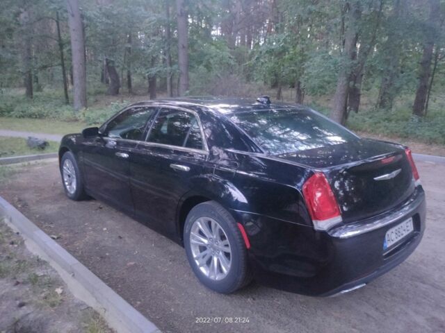 Черный Крайслер 300C, объемом двигателя 3.6 л и пробегом 144 тыс. км за 16500 $, фото 4 на Automoto.ua
