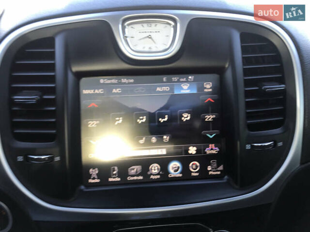Чорний Крайслер 300C, об'ємом двигуна 3.6 л та пробігом 146 тис. км за 16500 $, фото 13 на Automoto.ua