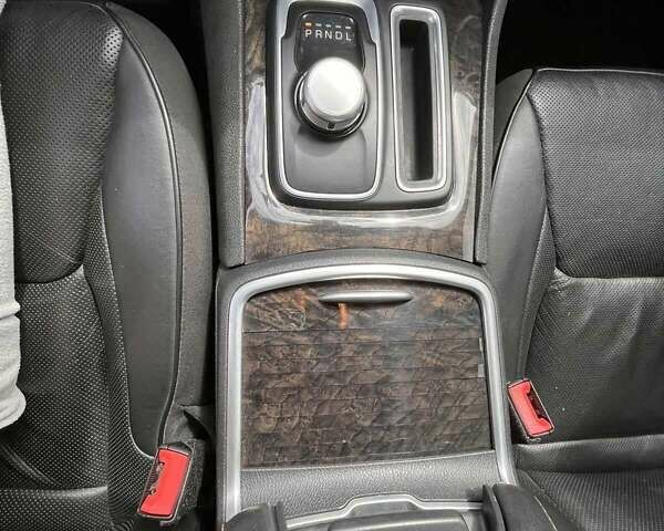 Черный Крайслер 300C, объемом двигателя 3.6 л и пробегом 175 тыс. км за 14900 $, фото 31 на Automoto.ua