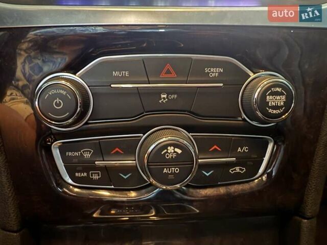 Черный Крайслер 300C, объемом двигателя 3.6 л и пробегом 175 тыс. км за 14900 $, фото 15 на Automoto.ua