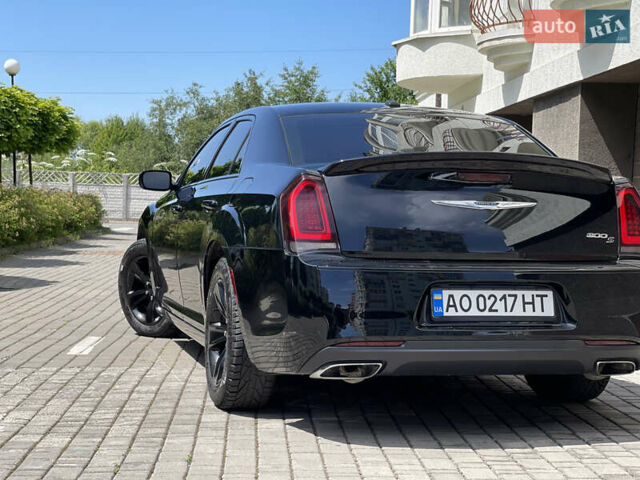 Чорний Крайслер 300C, об'ємом двигуна 3.61 л та пробігом 161 тис. км за 18999 $, фото 13 на Automoto.ua