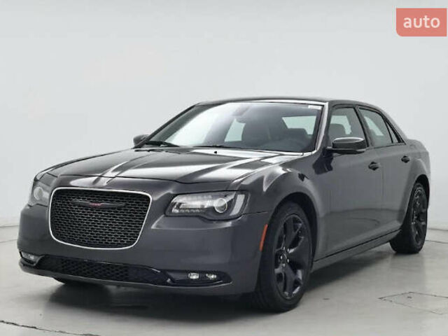 Черный Крайслер 300C, объемом двигателя 3.6 л и пробегом 79 тыс. км за 2900 $, фото 1 на Automoto.ua