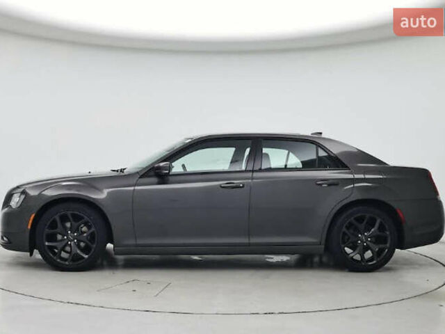 Черный Крайслер 300C, объемом двигателя 3.6 л и пробегом 79 тыс. км за 2900 $, фото 7 на Automoto.ua