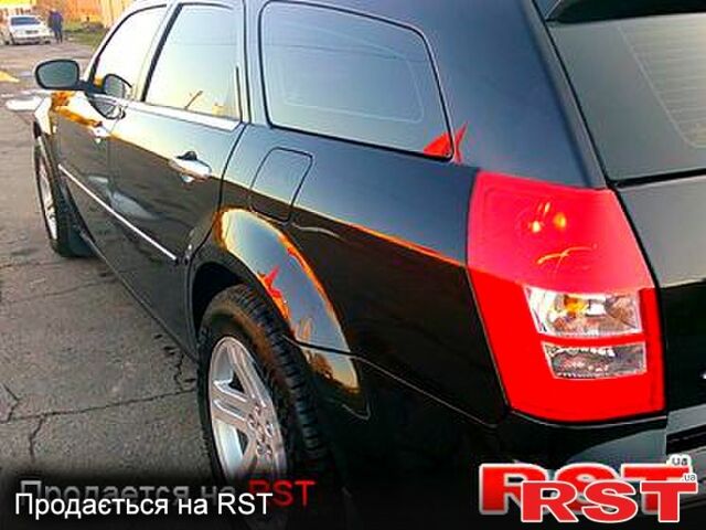 Черный Крайслер 300C, объемом двигателя 35 л и пробегом 325 тыс. км за 9200 $, фото 5 на Automoto.ua