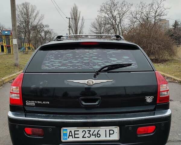 Черный Крайслер 300C, объемом двигателя 3.52 л и пробегом 225 тыс. км за 5500 $, фото 1 на Automoto.ua