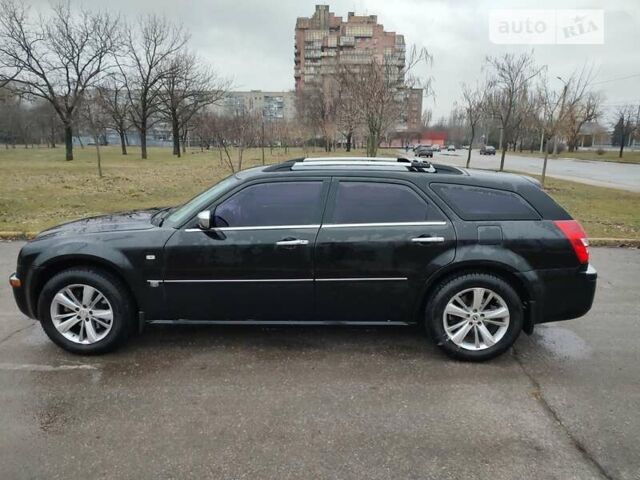 Черный Крайслер 300C, объемом двигателя 3.52 л и пробегом 225 тыс. км за 5500 $, фото 3 на Automoto.ua