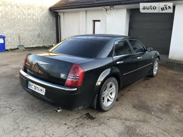 Чорний Крайслер 300C, об'ємом двигуна 2.7 л та пробігом 185 тис. км за 8700 $, фото 12 на Automoto.ua