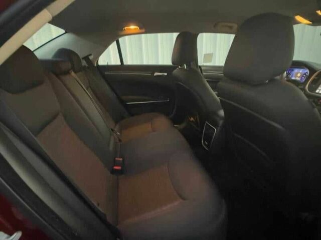 Красный Крайслер 300C, объемом двигателя 3.6 л и пробегом 31 тыс. км за 3100 $, фото 12 на Automoto.ua