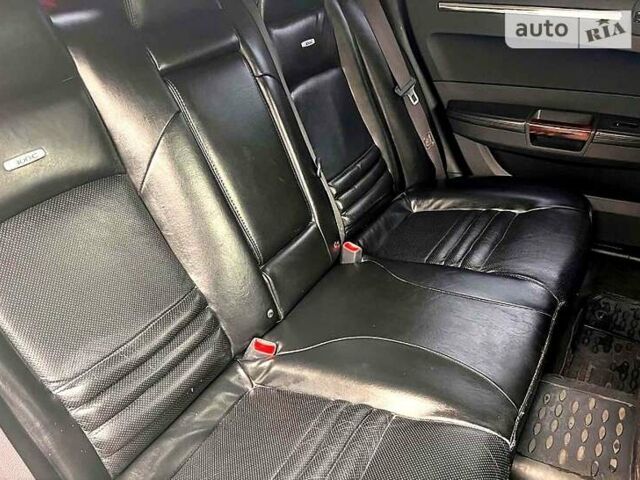 Крайслер 300C, объемом двигателя 3.5 л и пробегом 247 тыс. км за 9500 $, фото 20 на Automoto.ua