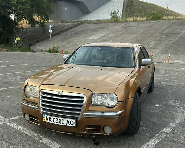 Крайслер 300C, объемом двигателя 2.7 л и пробегом 209 тыс. км за 4299 $, фото 1 на Automoto.ua