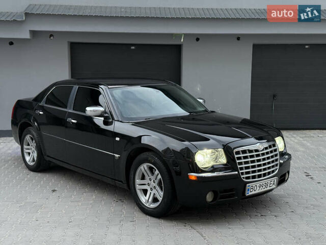 Крайслер 300C, объемом двигателя 3 л и пробегом 375 тыс. км за 8300 $, фото 6 на Automoto.ua
