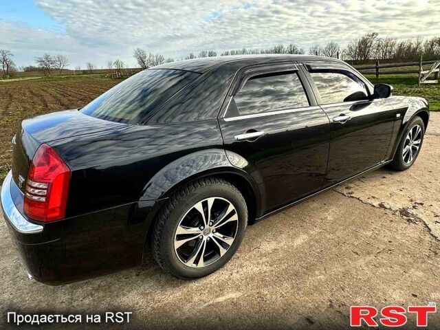 Крайслер 300C, объемом двигателя 2.7 л и пробегом 234 тыс. км за 7999 $, фото 4 на Automoto.ua
