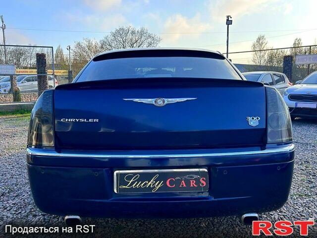 Крайслер 300C, об'ємом двигуна 27 л та пробігом 206 тис. км за 7700 $, фото 4 на Automoto.ua