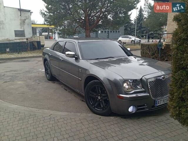 Крайслер 300C, объемом двигателя 3 л и пробегом 339 тыс. км за 8000 $, фото 7 на Automoto.ua