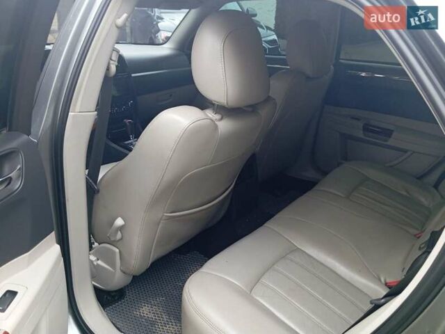 Крайслер 300C, объемом двигателя 3 л и пробегом 339 тыс. км за 8000 $, фото 15 на Automoto.ua