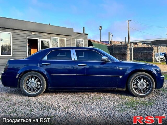 Крайслер 300C, об'ємом двигуна 27 л та пробігом 206 тис. км за 7700 $, фото 3 на Automoto.ua