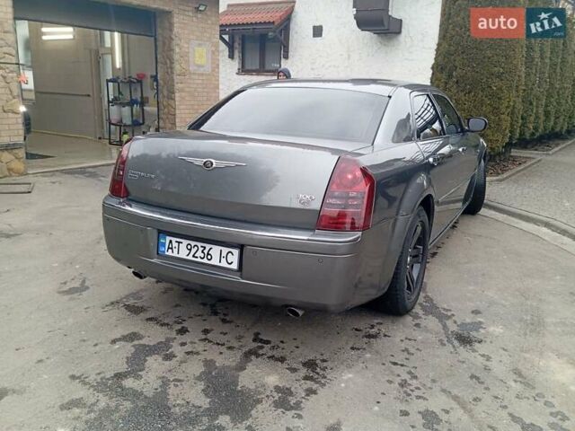 Крайслер 300C, объемом двигателя 3 л и пробегом 339 тыс. км за 7900 $, фото 5 на Automoto.ua