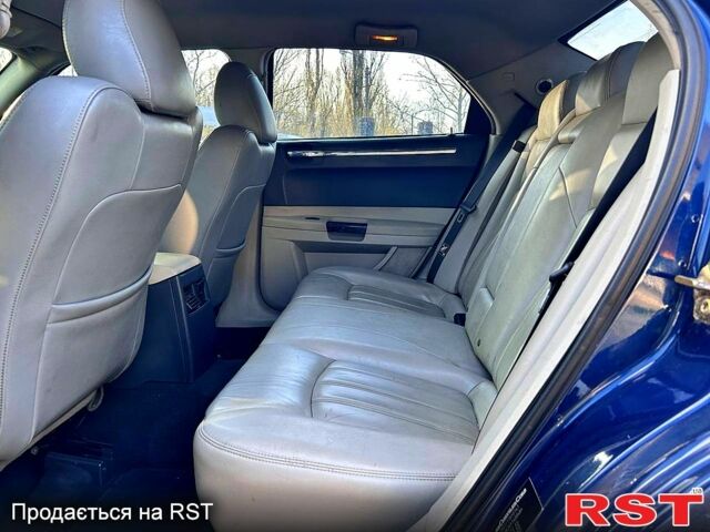 Крайслер 300C, об'ємом двигуна 27 л та пробігом 206 тис. км за 7700 $, фото 10 на Automoto.ua